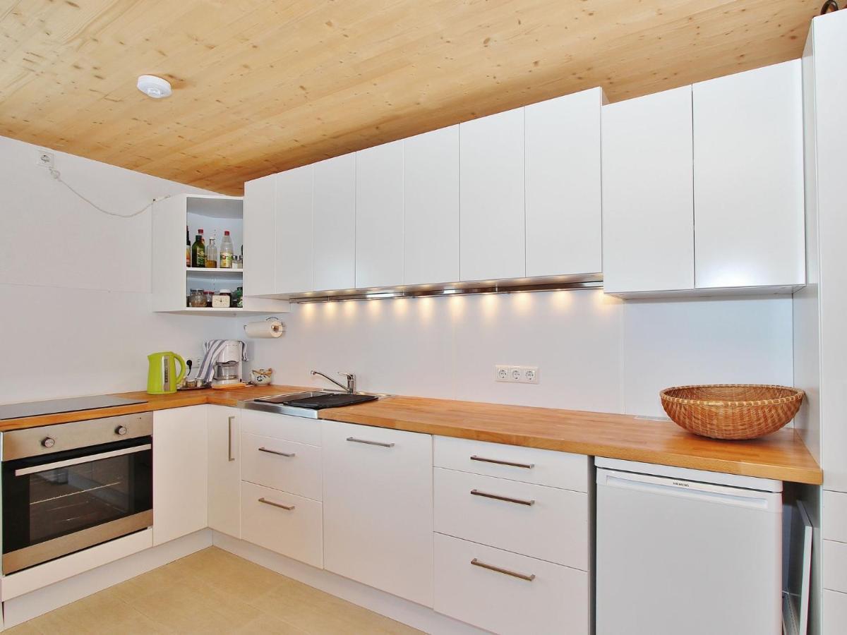 Flat Directly On The Ski Slope With Valley View Санкт Йохан ин Тирол Екстериор снимка