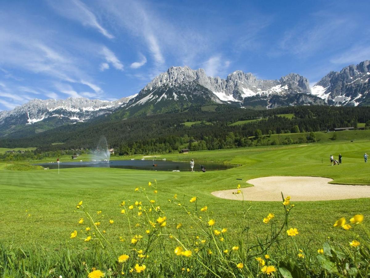 Flat Directly On The Ski Slope With Valley View Санкт Йохан ин Тирол Екстериор снимка